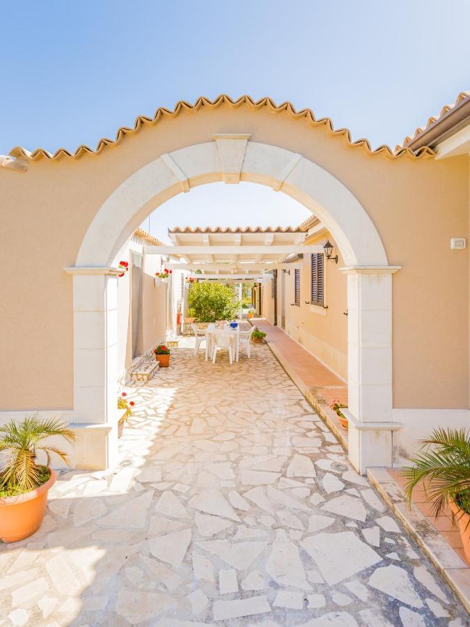Villa Degli Ulivi Avola Exterior foto